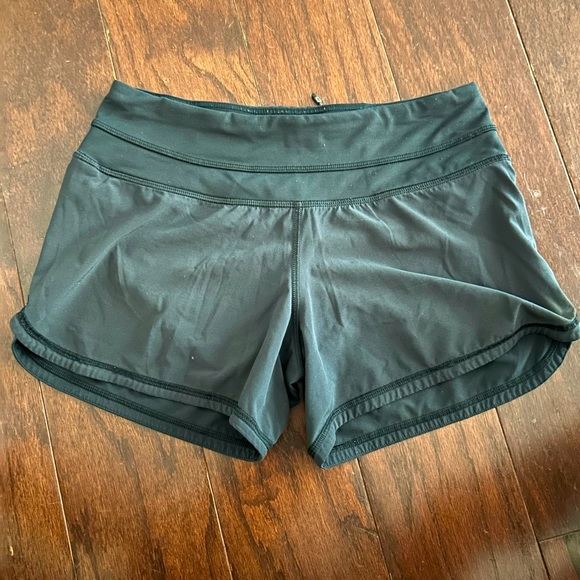 lululemon shorts size 4, 4” ( black) - Picture 1 of 3